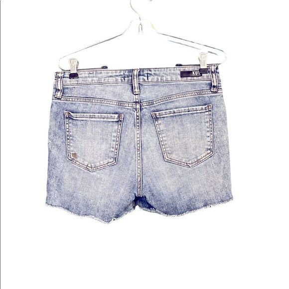 Kut from the kloth gidget fray shorts size 4 - Picture 3 of 8
